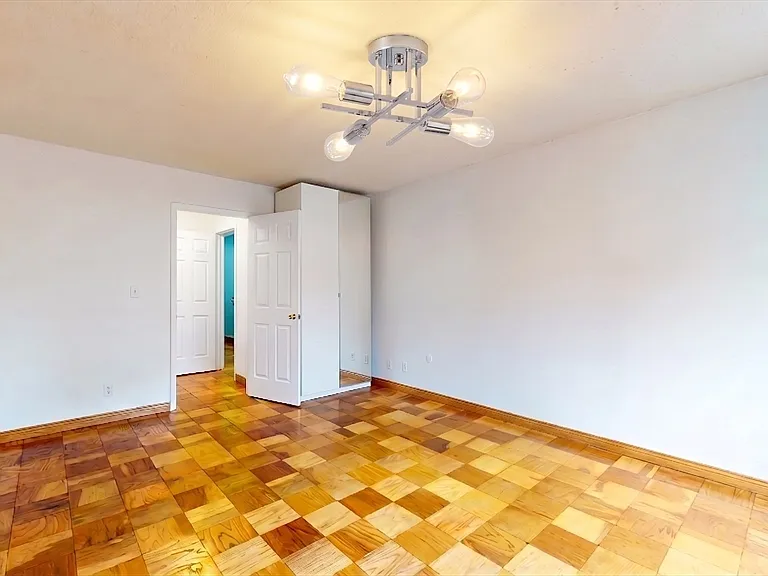 99 Pond Ave #514 — Photo 2