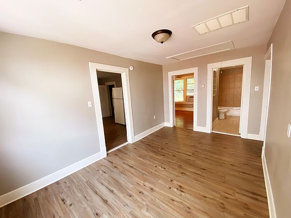 5th image of 3800 Douglass Ave #1