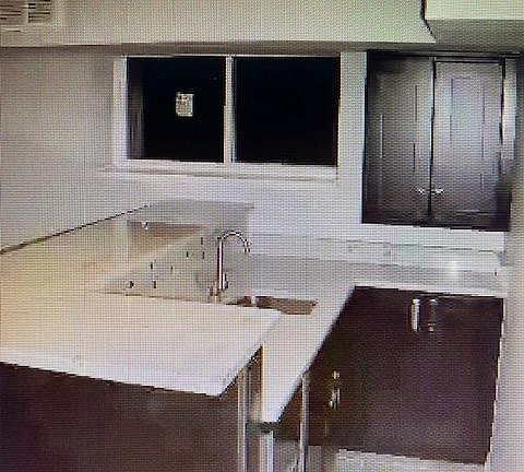 5th image of 612 W Sunset Ave