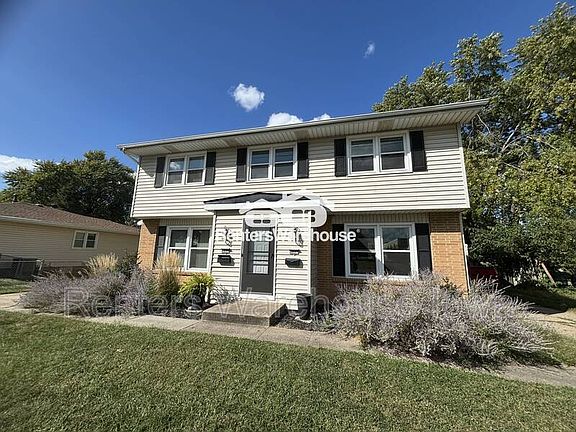 3rd image of 4807 Aurora Ave