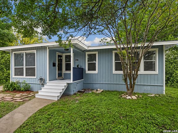 2nd image of 611 Kashmuir Pl
