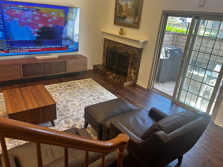 7825 Seaglen Dr — Photo 5