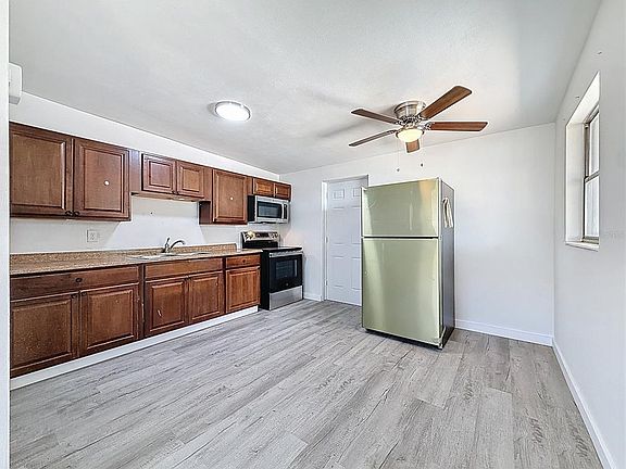 2nd image of 319 Leta St