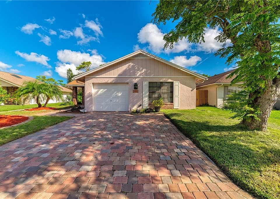 1st image of 6349 Greengate Dr