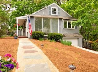 9 Hibbert St, Lexington, MA 02421