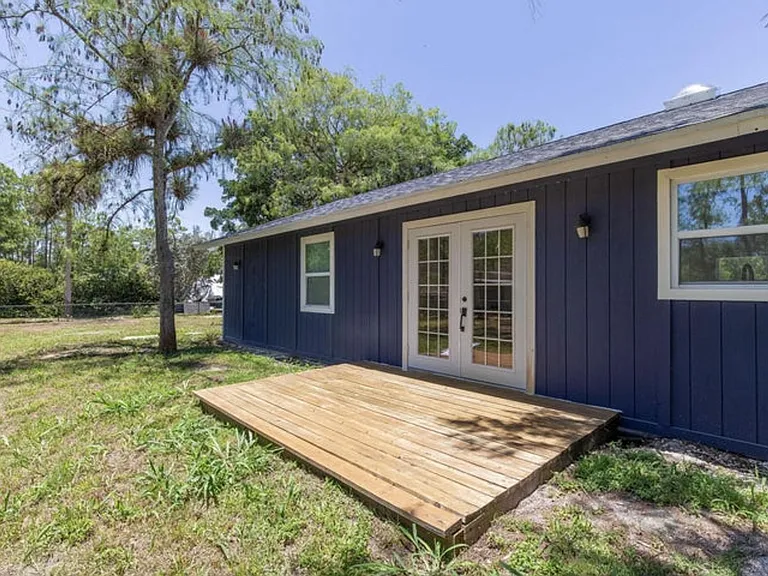 16932 W Aintree Dr — Photo 15