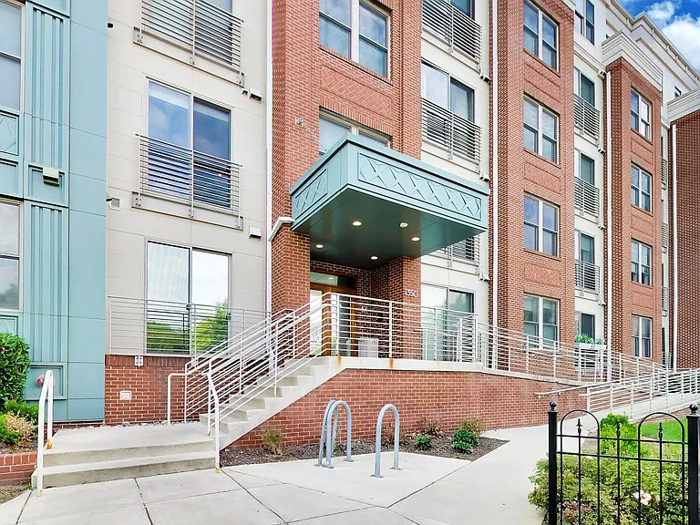 1350 Maryland Ave NE #316 — Photo 21