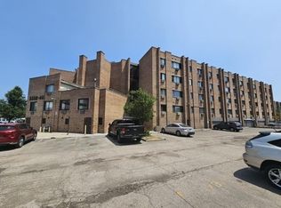 5358 N Cumberland Ave APT 423, Chicago, IL 60656