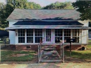 108 Beauregard St, Clinton, SC 29325