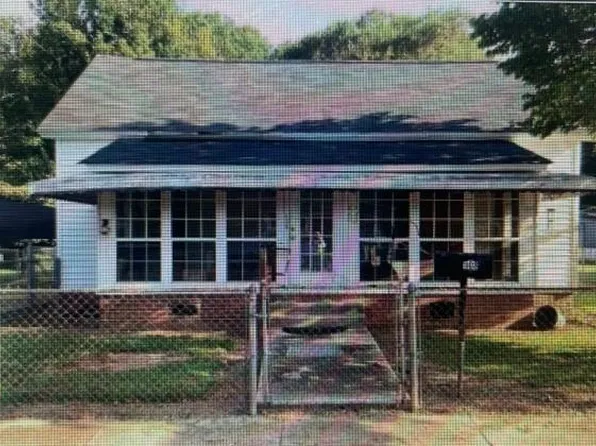 108 Beauregard St, Clinton, SC 29325