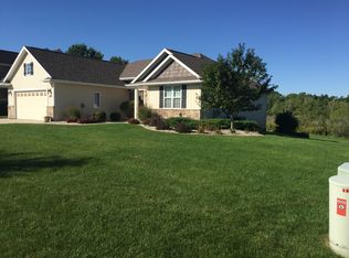 899 Richborough Rd, Green Bay, WI 54313