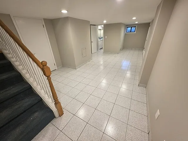 142-144 N Broadway #1 — Photo 13