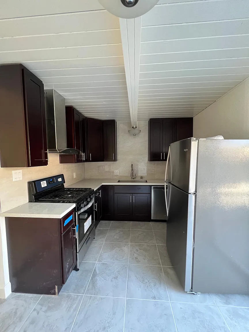 10250 Ryan St photo 1