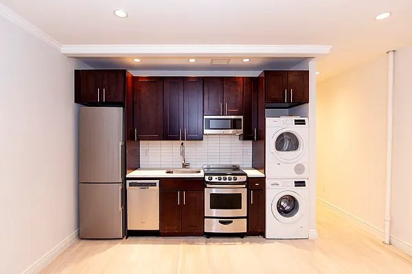 Rented by Compass | media 12