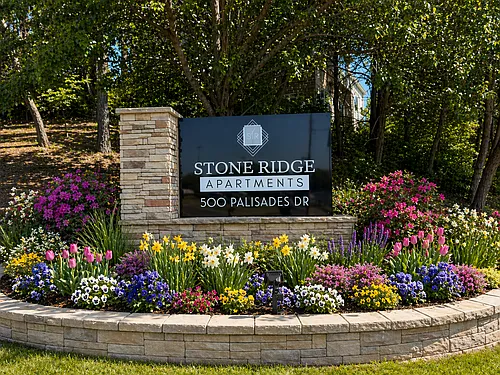 Stone Ridge Apartments Photo 1