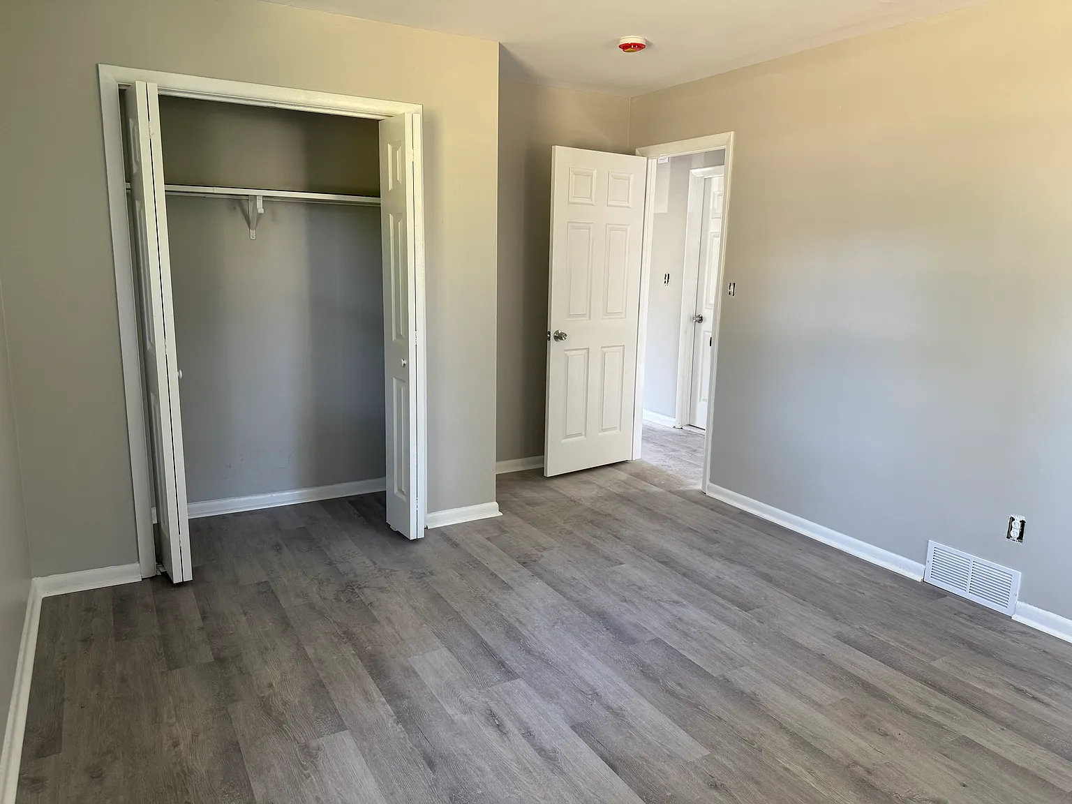 2 bed, $2,200 — Photo 4