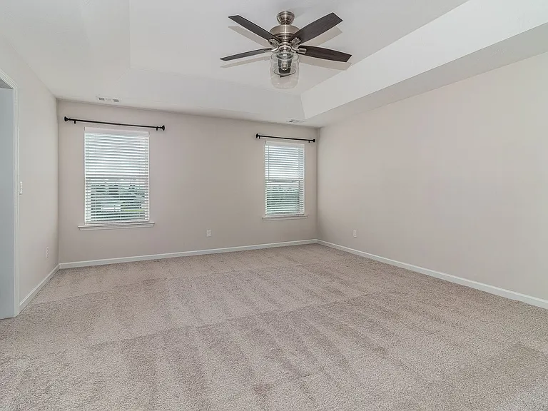 4831 Fairmont Dr — Photo 20