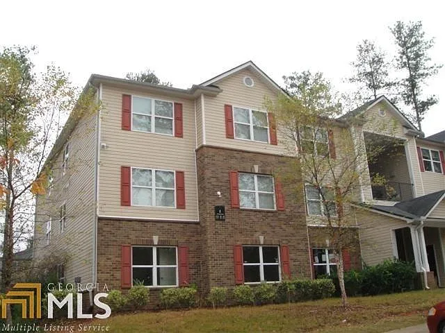 1302 Fairington Village Dr photo 1