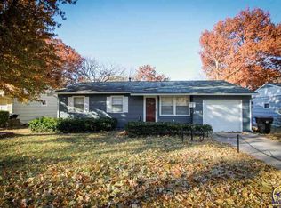3109 SW McClure Rd, Topeka, KS 66614