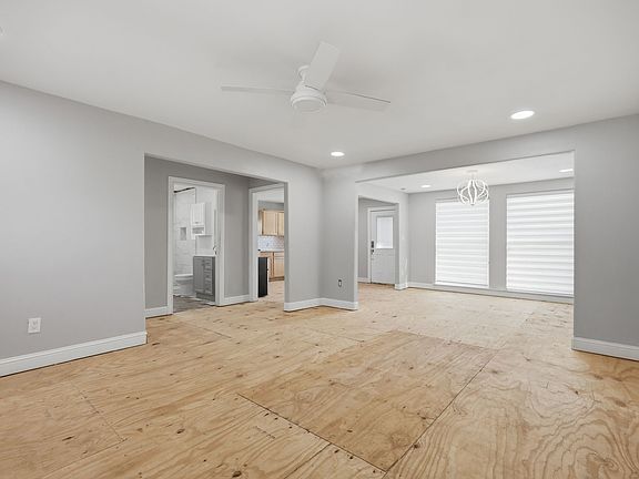 3rd image of 2080 N 19th St