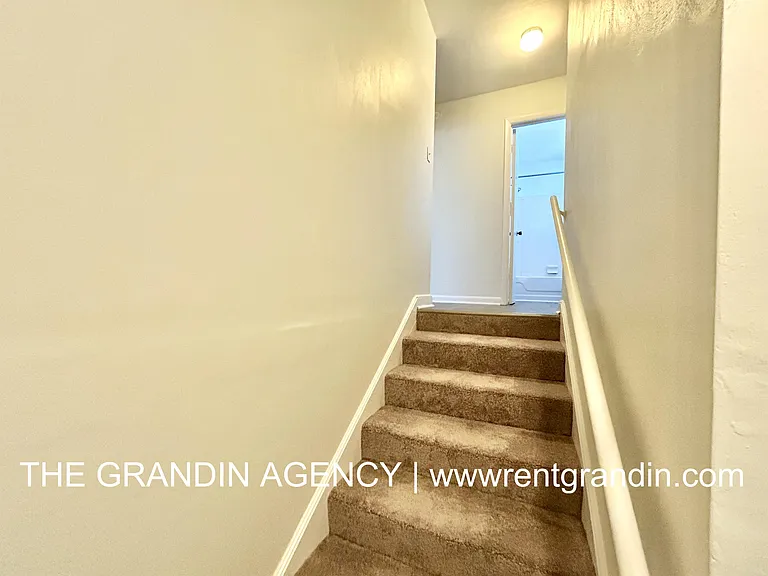 5335 Carolyn Cir #5335 — Photo 13