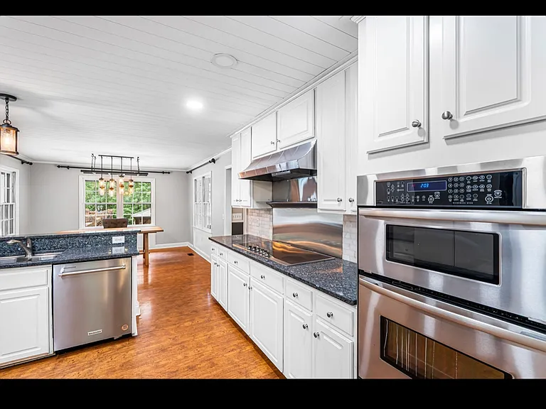 116 Wood St — Photo 6