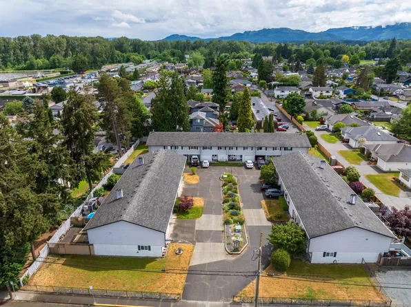 1030 Trunk Rd #12, Duncan, BC V9L 2S2