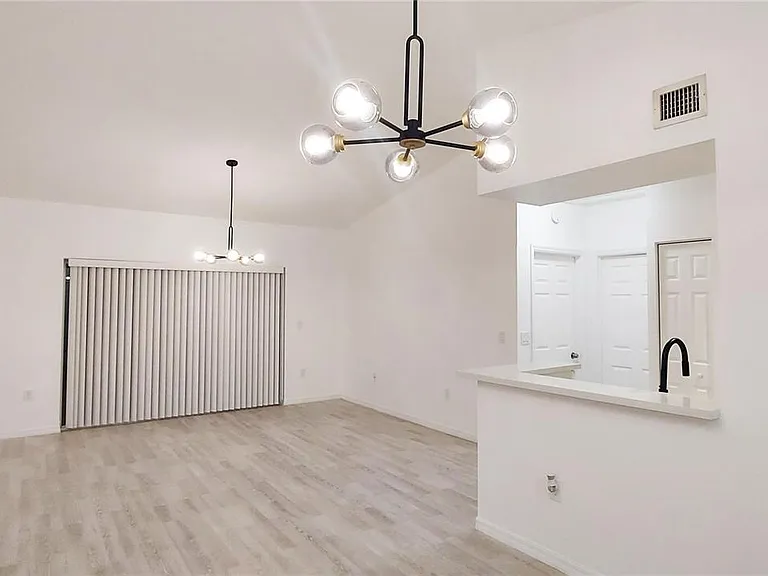 2501 Centergate Dr #203 — Photo 7