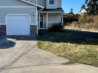 725-727 Crystal Springs St NW, Yelm, WA 98597