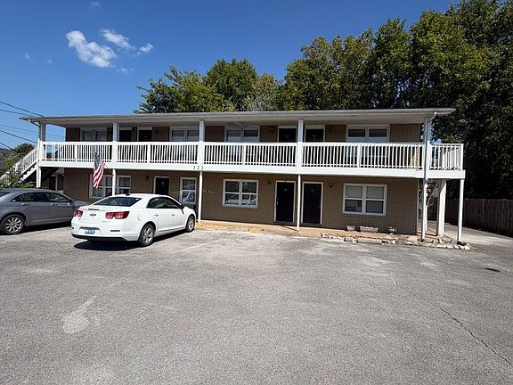 2nd image of 320 Old Morgantown Rd #18