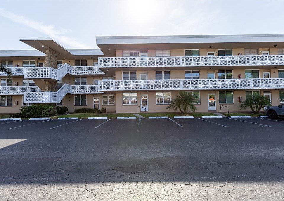 1st image of 4915 BAY STREET NE #224