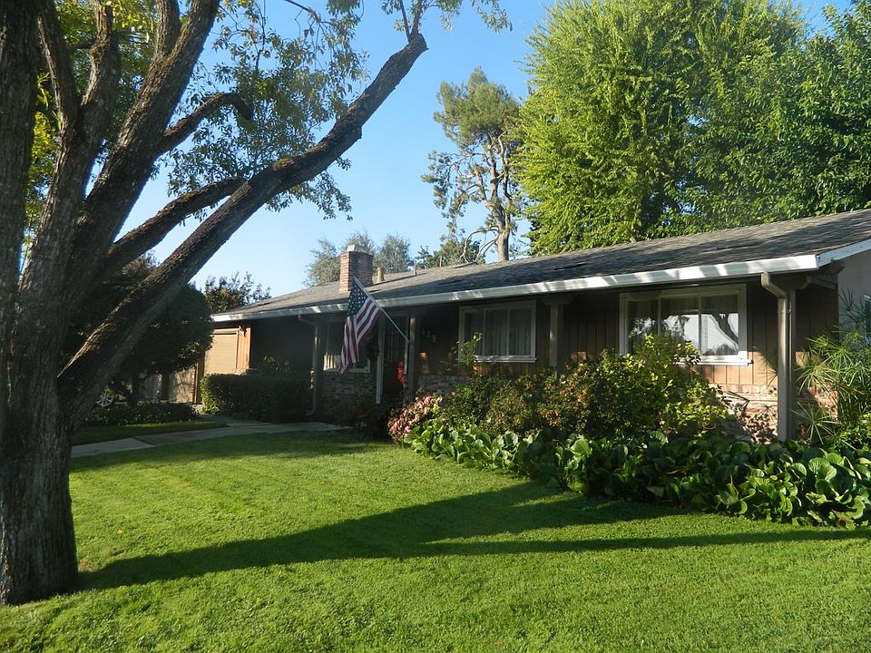 1st image of 8539 Balboa Ave