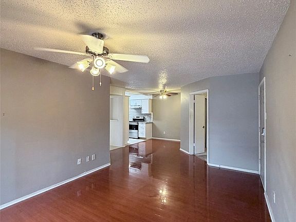 4th image of 18333 Roehampton Dr APT 622
