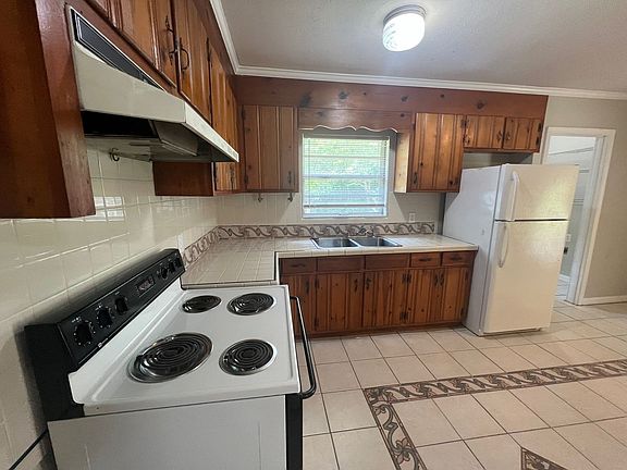 5th image of 5442 White Cedar Ln