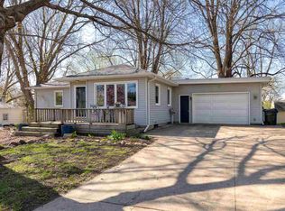 1828 Lorraine Ave, Waterloo, IA 50702