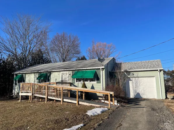 10 Livingston Parkway, Hudson, NY 12534