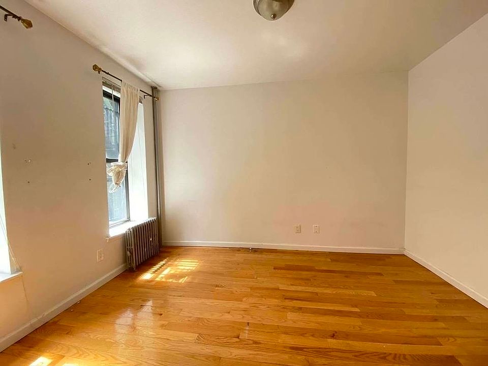 1st image of 80 Mulberry St APT 24