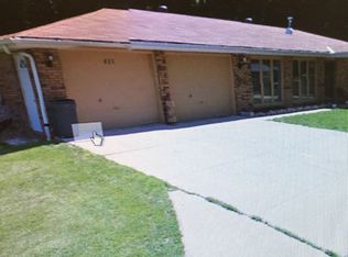 421 N Randolph St, Weeping Water, NE 68463