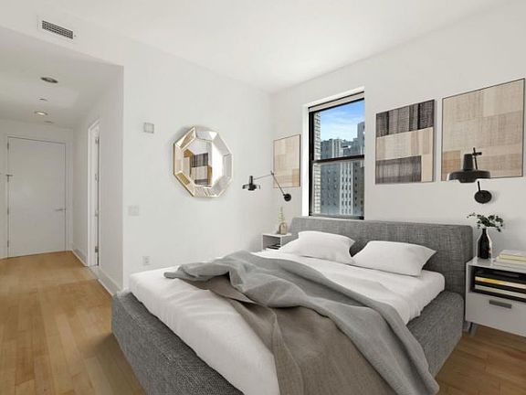 5th image of 4 Beacon Way APT 712