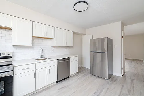 Forest Creek Apartments Photo 1