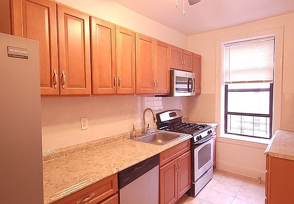5th image of 43-33 46th St #E5