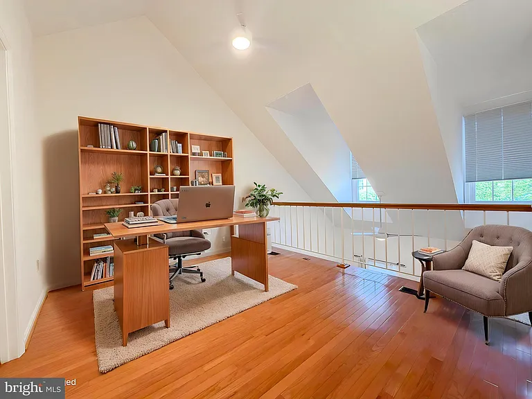 12821 Mill Brook Ct — Photo 8