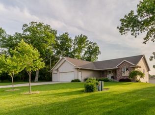 3836 Shore Crest Ct, Green Bay, WI 54311