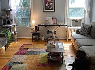 20-05 Steinway St #2R, Astoria, NY 11105