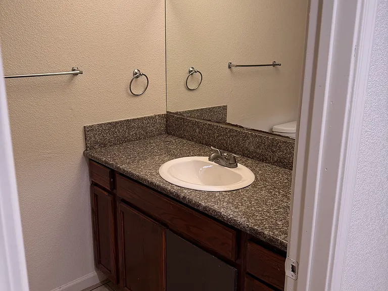3438 N Marks Ave #102 — Photo 11