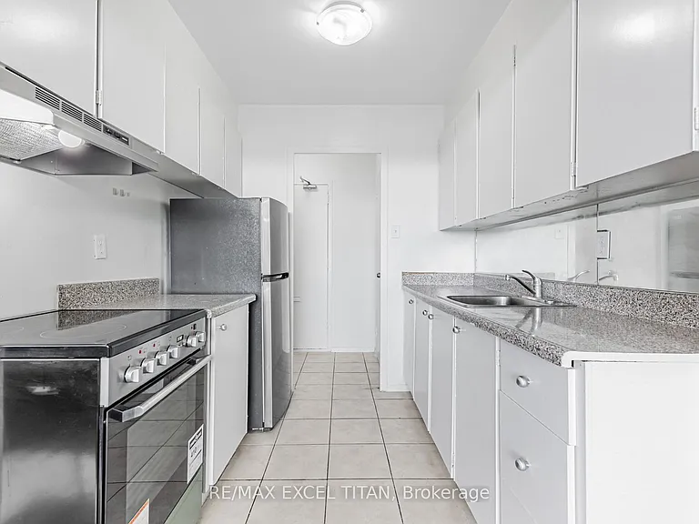 2255 Weston Rd #802 — Photo 9