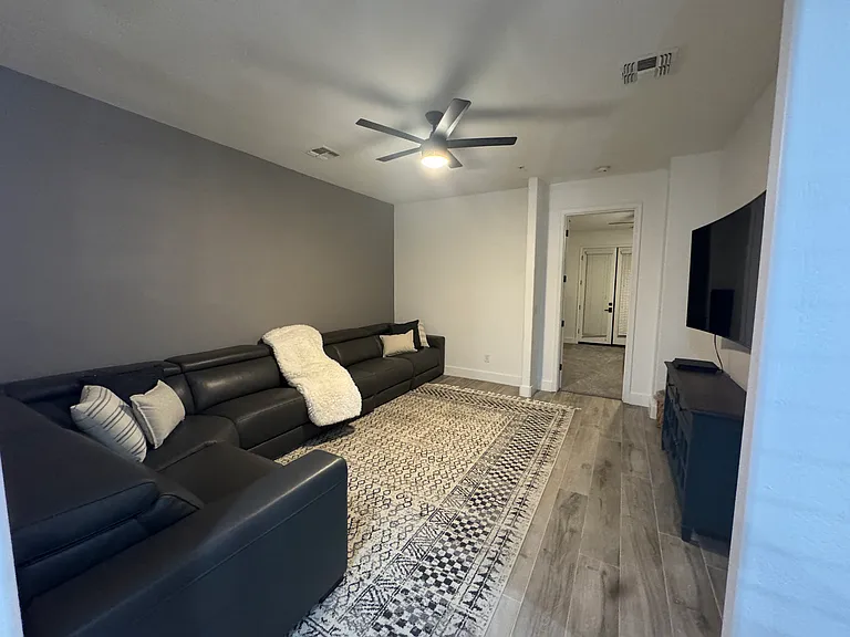 2925 N Sericin #105 — Photo 18