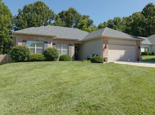 6611 Chrissula Ln, Columbia, MO 65203