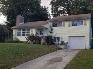 340 Hobart Ave, Absecon, NJ 08201