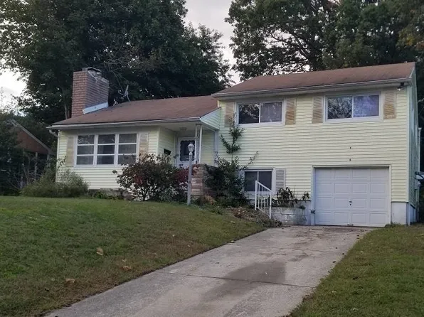 340 Hobart Ave, Absecon, NJ 08201